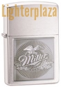 ZB000200MB395 Zippo Feuerzeug MILLER BREWING Emblem 2000. Gebürstetes Chrom-Finish